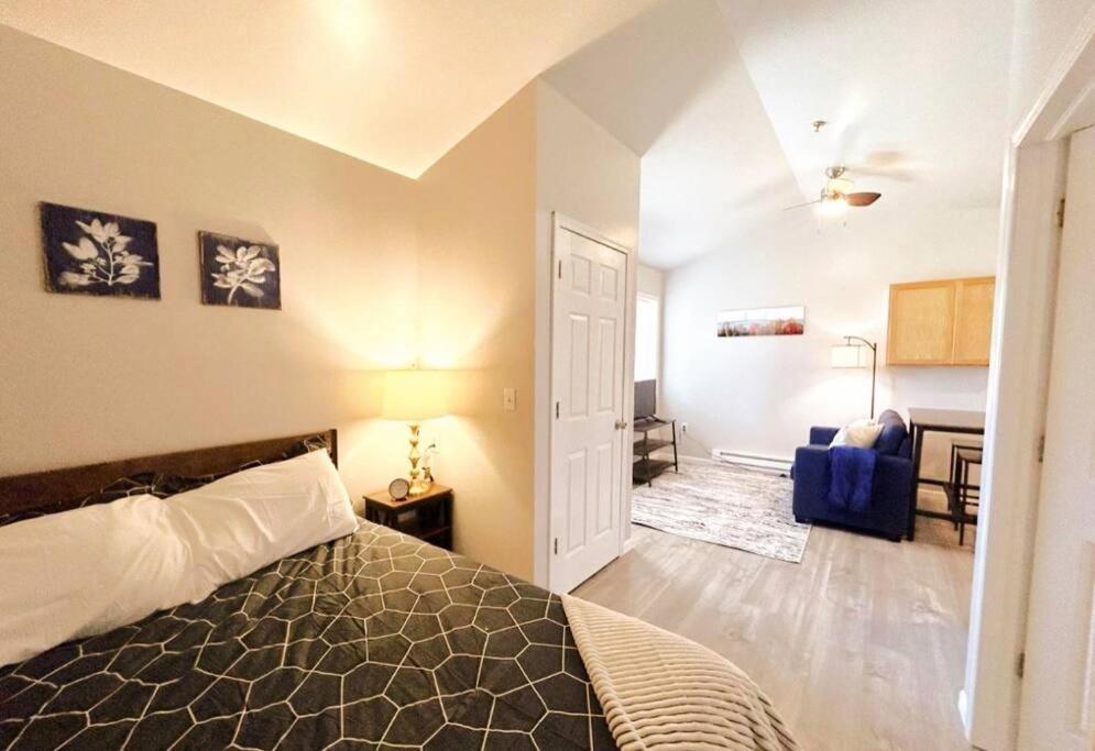 Cozy Close To Ferry Holiday home